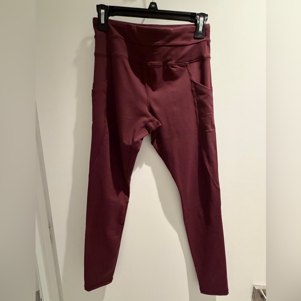 Forever 21 Burgundy Active Leggings | Small